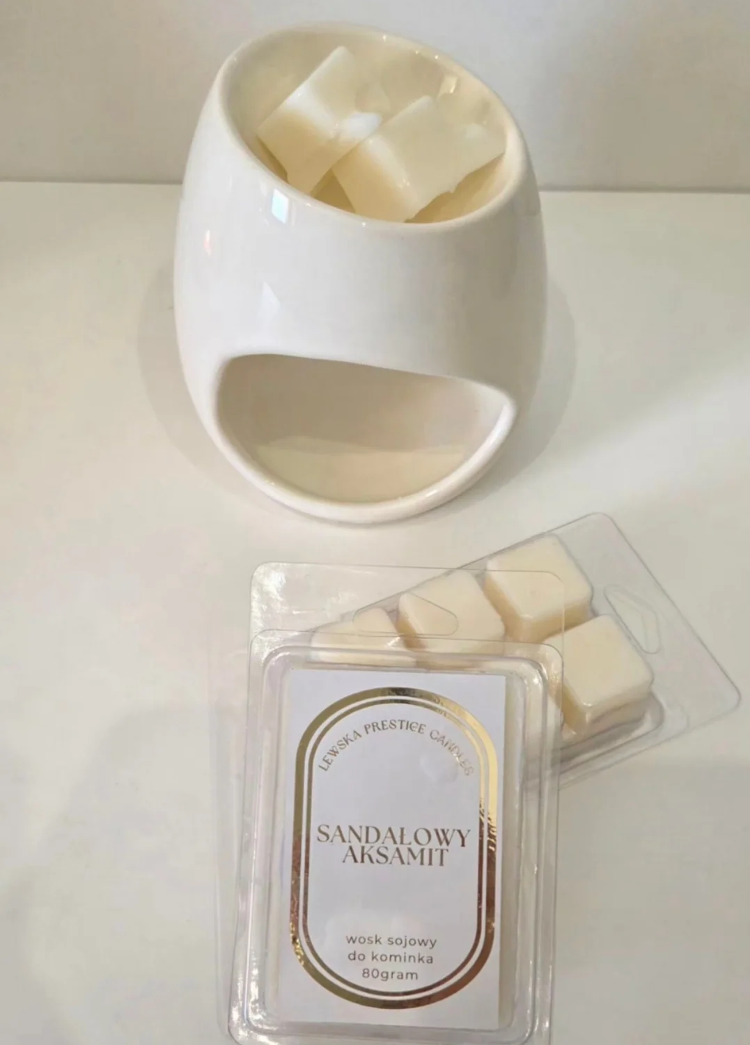 Wosk zapachowy do kominka  "Sandałowy Aksamit"