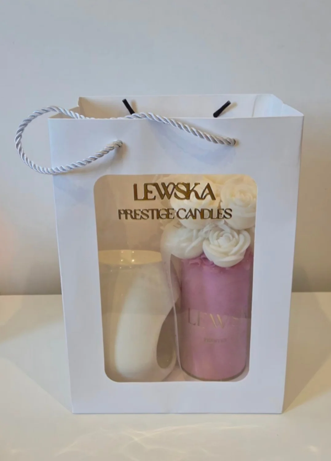 Elegancka Torebka z okienkiem  rozmiar M
