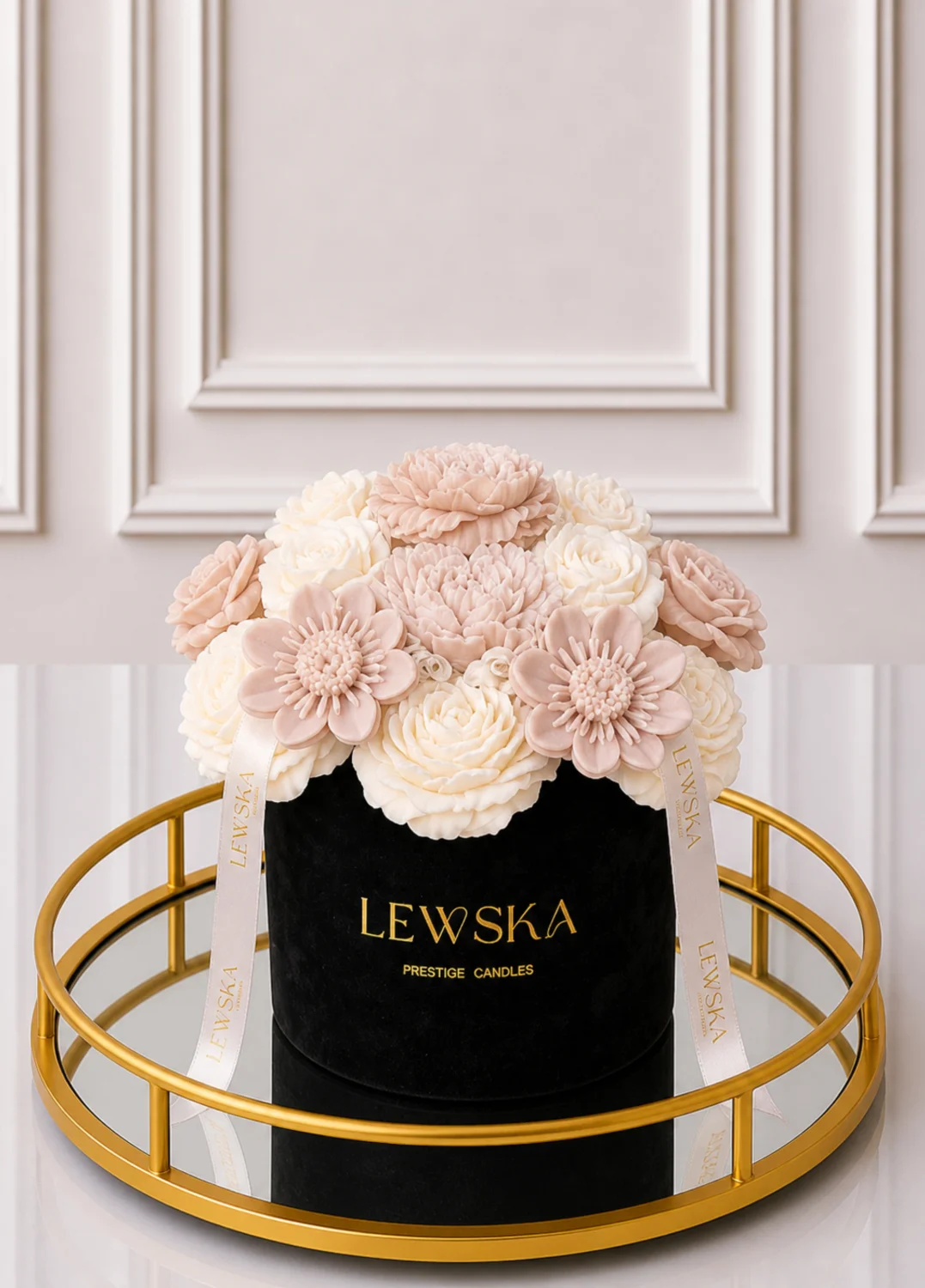 Flowerbox L  mix biało- beżowych kwiatów. Kolor pudełka do wyboru.