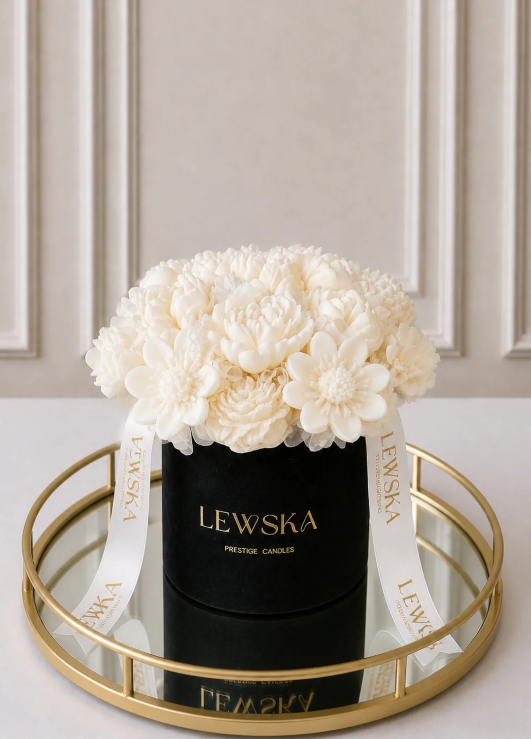 Flowerbox L - mix  białych kwiatów. Kolor pudełka do wyboru